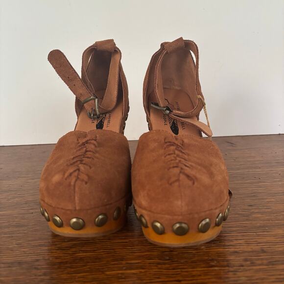 NWOT Free People / Jeffery Campbell Suede Heeled Clogs - Picture 3 of 5